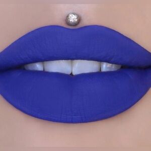 Jeffree Star Velour Liquid Lipstick in Blue Velvet
New in Box